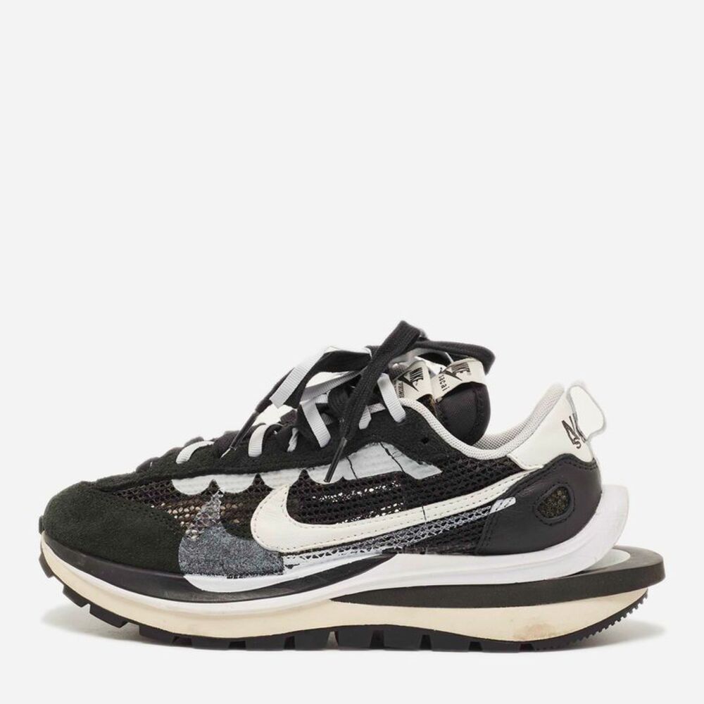 Nike X Sacai Vaporwaffle Size 39 Black/white Mesh And Suede Lace Up Sneakers